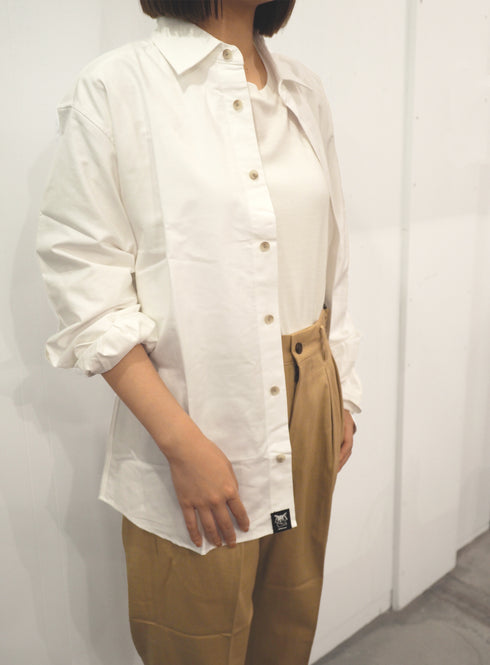 C/O. オックスフォードレギュラーカラーシャツ