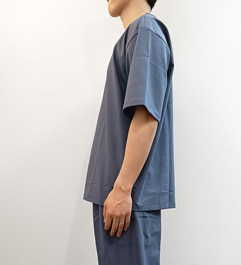 C/O. クールネックトップス